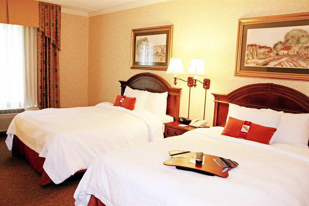 Hampton Inn Coventry-Warwick Area חדר תמונה