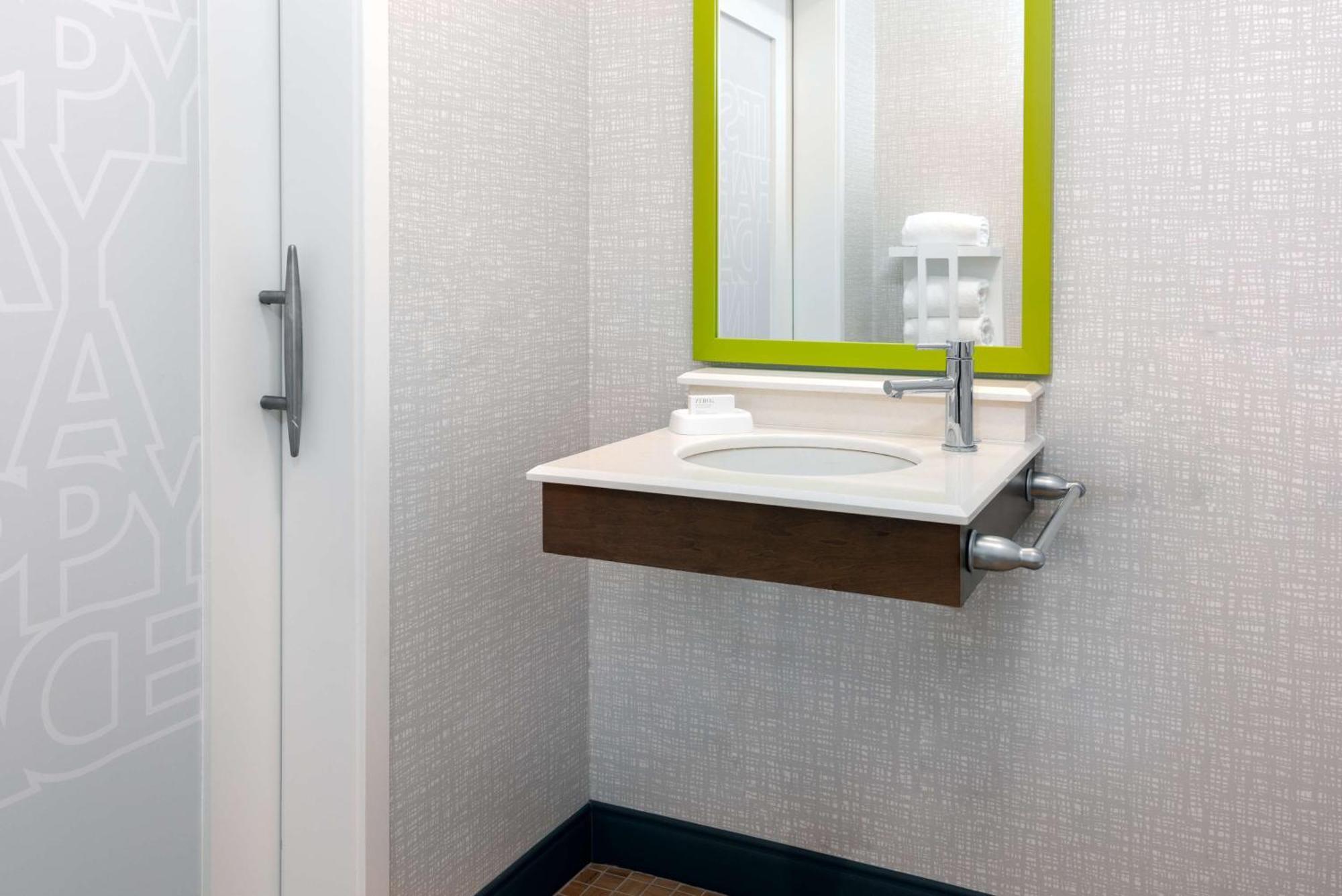 Hampton Inn Coventry-Warwick Area מראה חיצוני תמונה