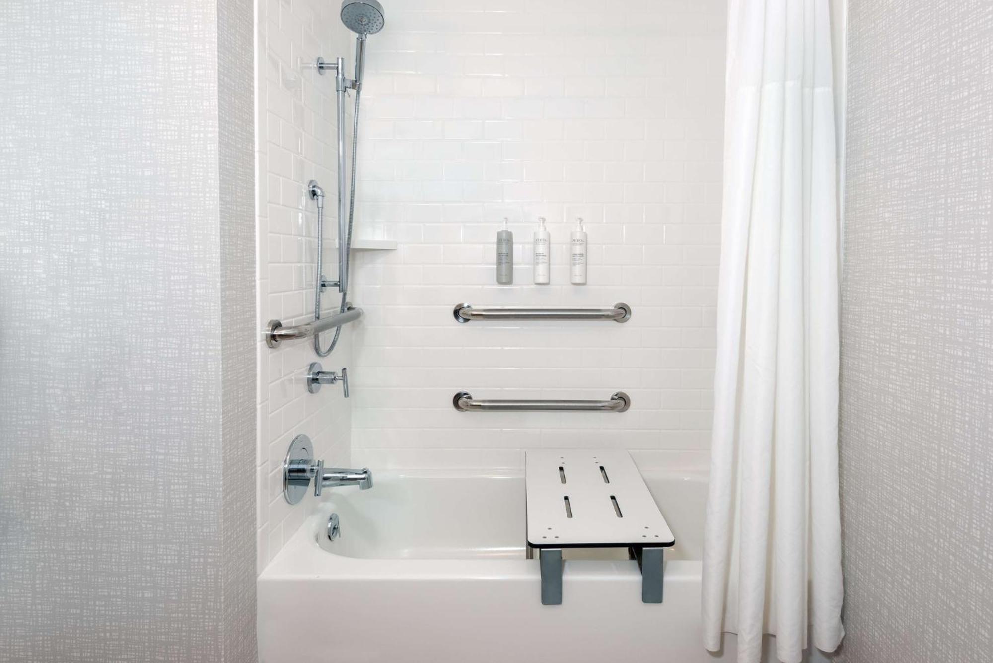 Hampton Inn Coventry-Warwick Area מראה חיצוני תמונה